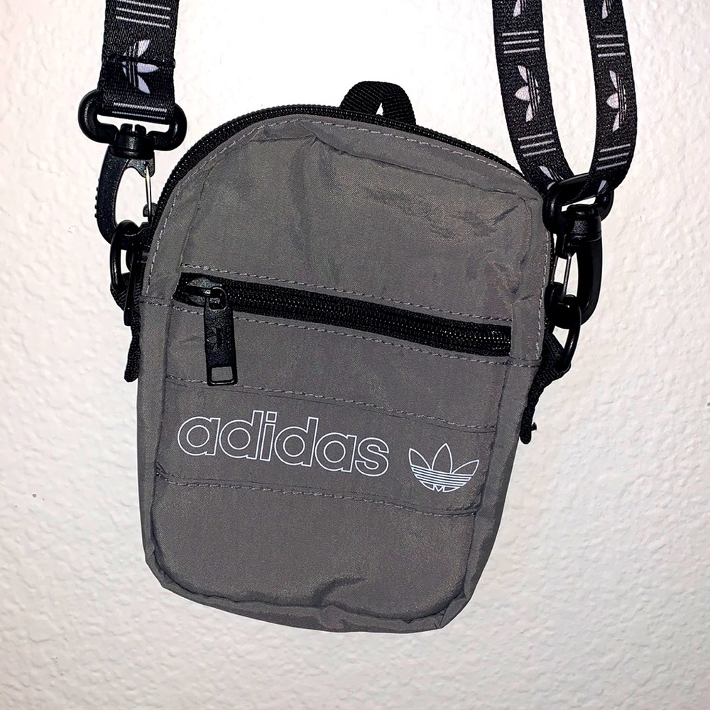 Adidas purse. Perfect for outdoor activities.